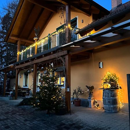 Gaestehaus Schmid Sankt Johann im Saggautal エクステリア 写真