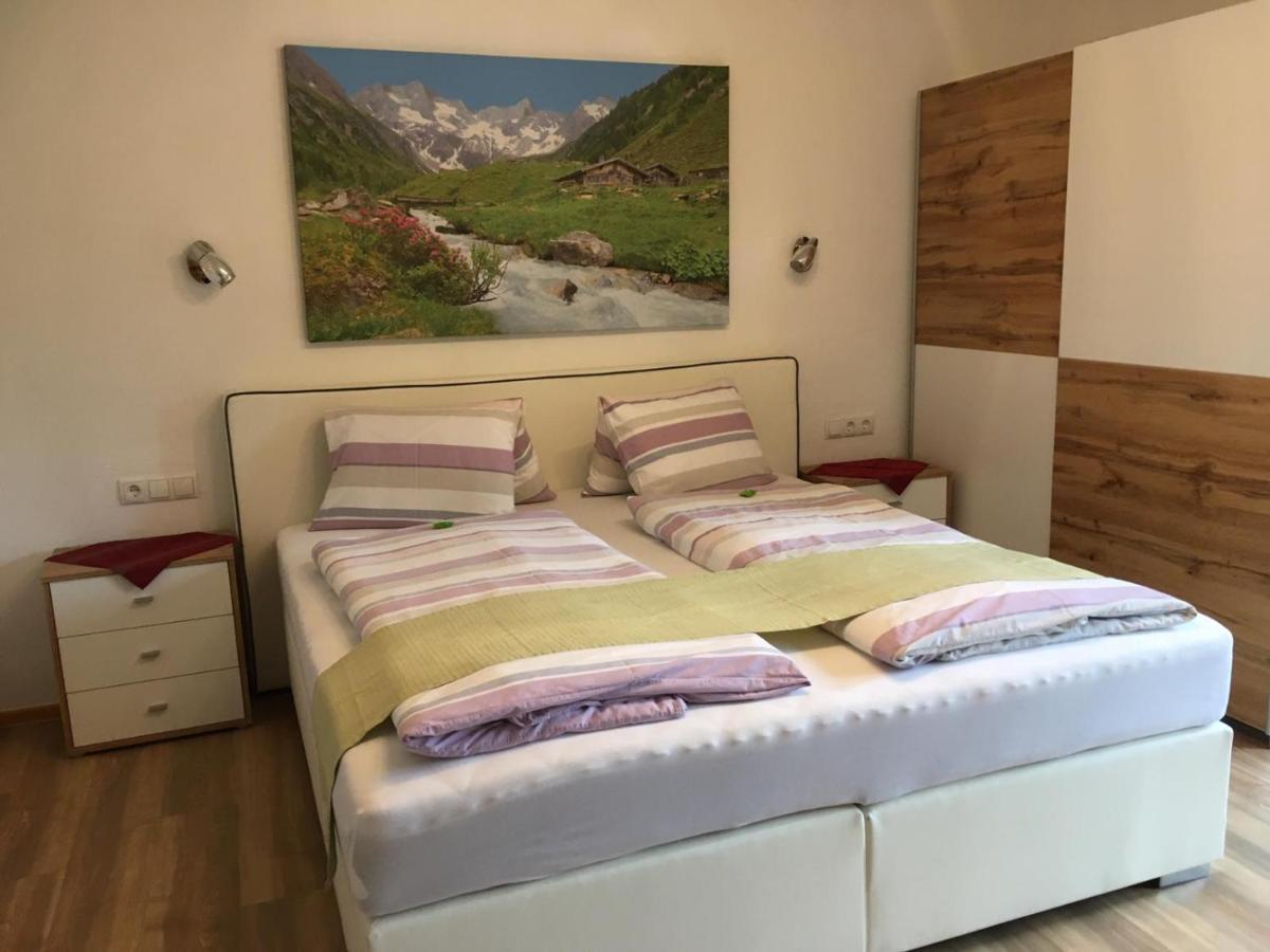 Gaestehaus Schmid Sankt Johann im Saggautal エクステリア 写真